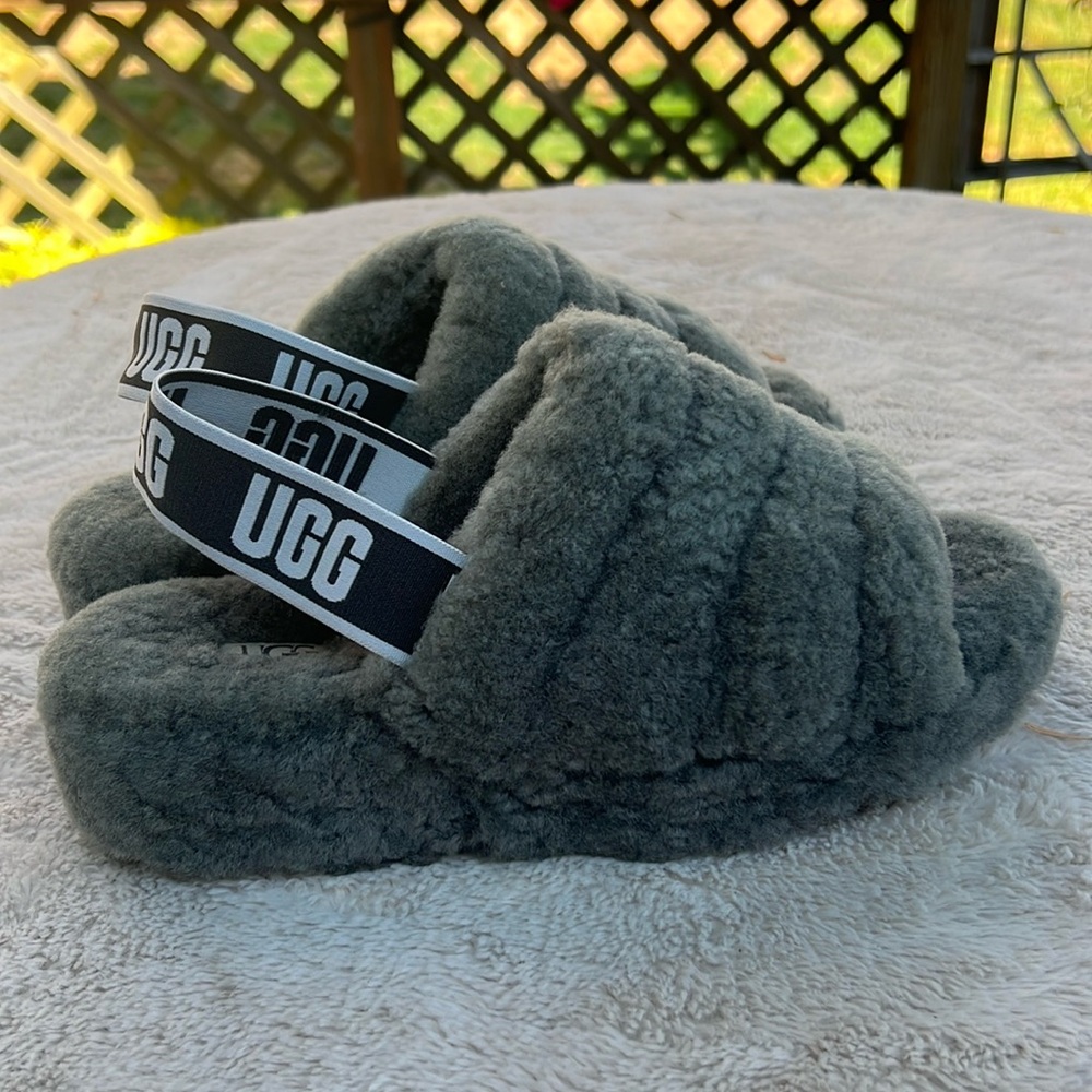 Uggs gray slippers sandals size 8